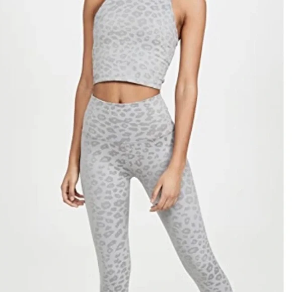 Beyond Yoga Leopard Jacquard Set - Picture 2 of 9